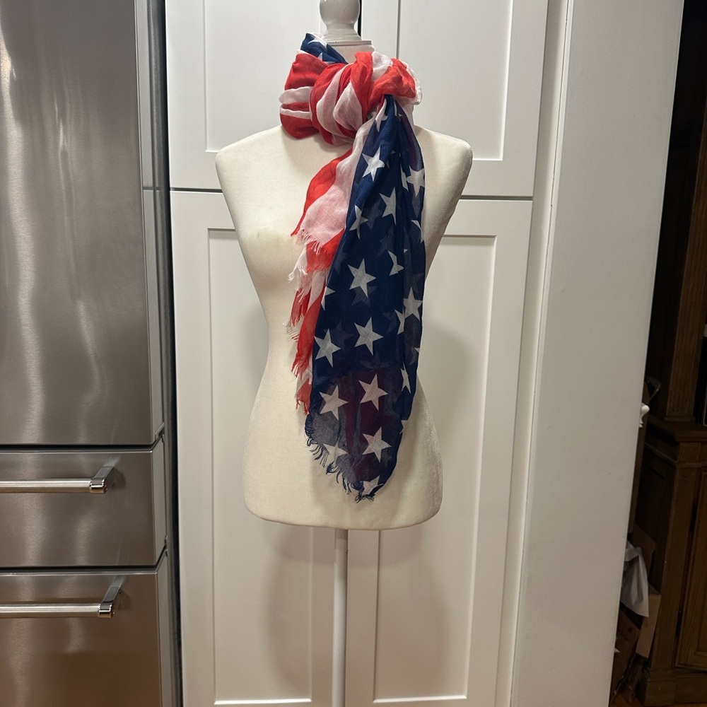Vintage Whoau American Flag Star & Stripe Scarf - Red, White & Blue